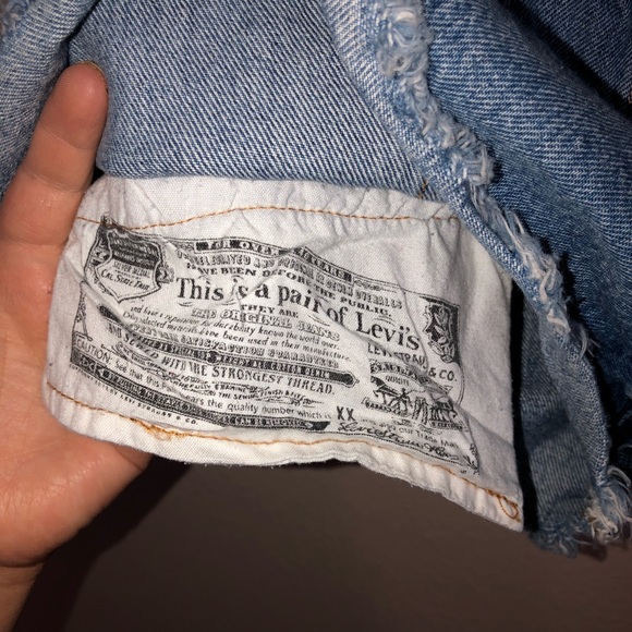 Jean shorts Levi’s - Picture 3 of 3